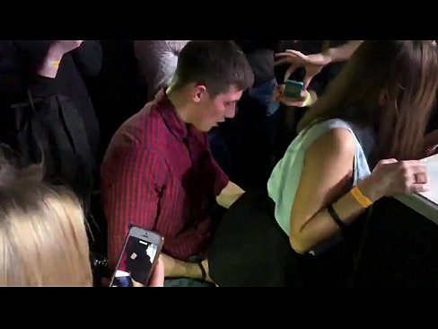 ❤️ Rhyw go iawn mewn clwb nos yn Rwseg. Merch Rwseg 18-mlwydd-oed yn yr anws a'r fagina fucked mewn clwb nos Fideos rhyw ar porn % cy.tuberxxx.ru%